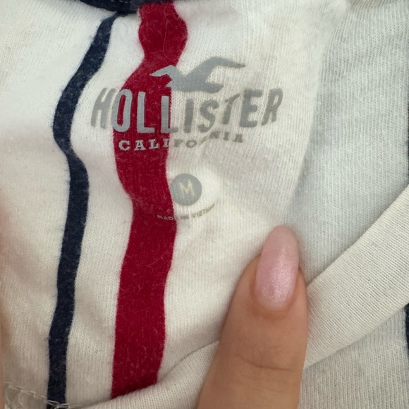 Hollister stripped tee - Picture 2 of 4